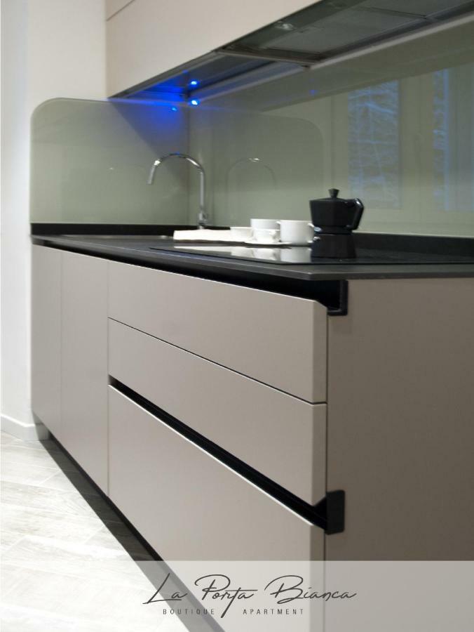 La Porta Bianca Apartment Триест Екстериор снимка