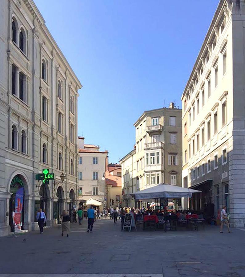 La Porta Bianca Apartment Триест Екстериор снимка